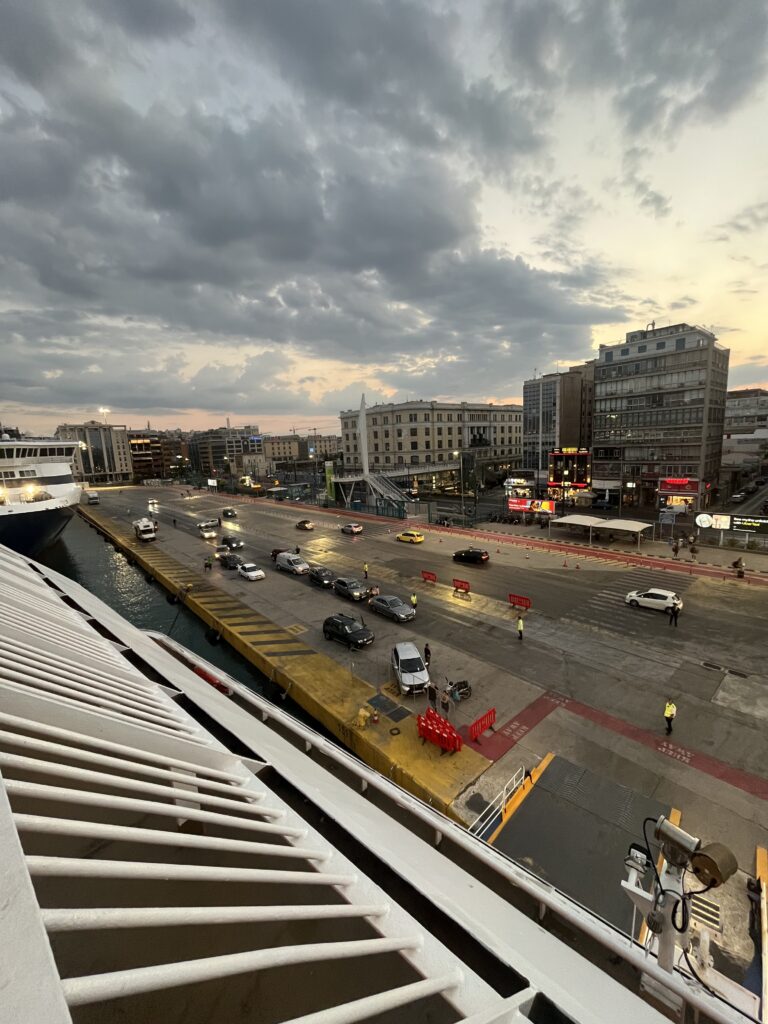 port du pirée athènes - naxos en bateau
