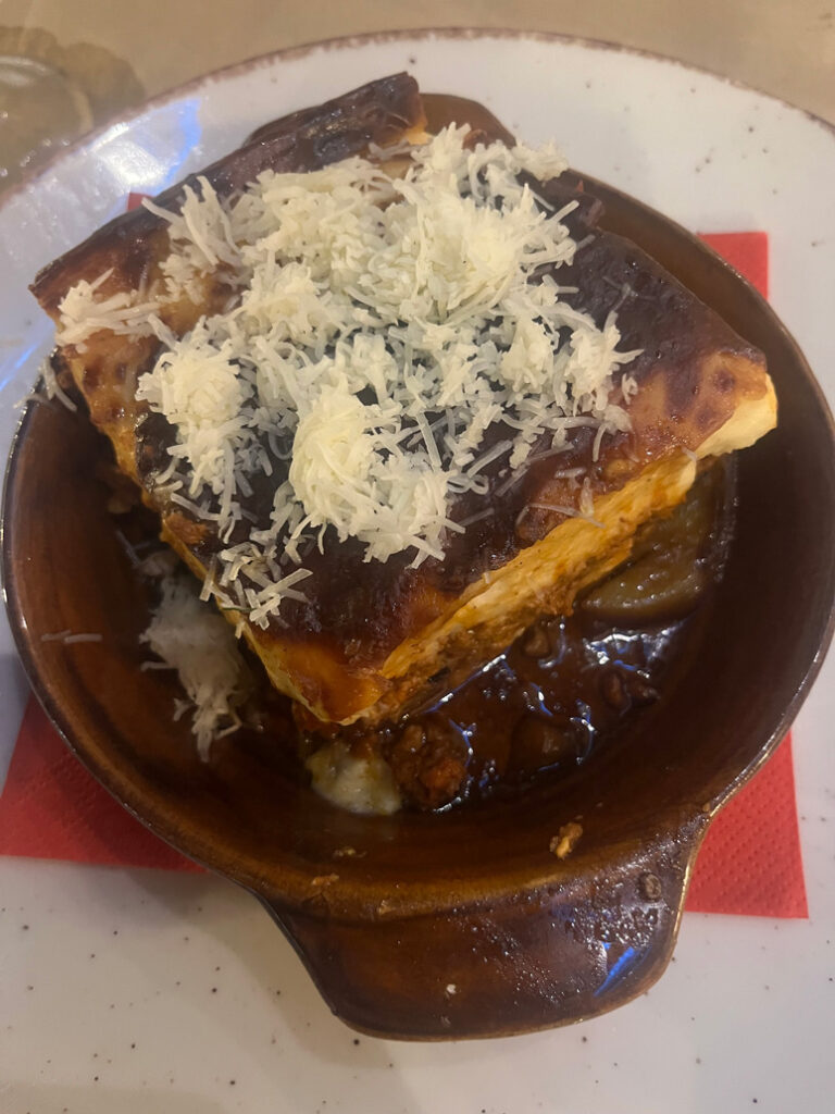 moussaka naxos taverna