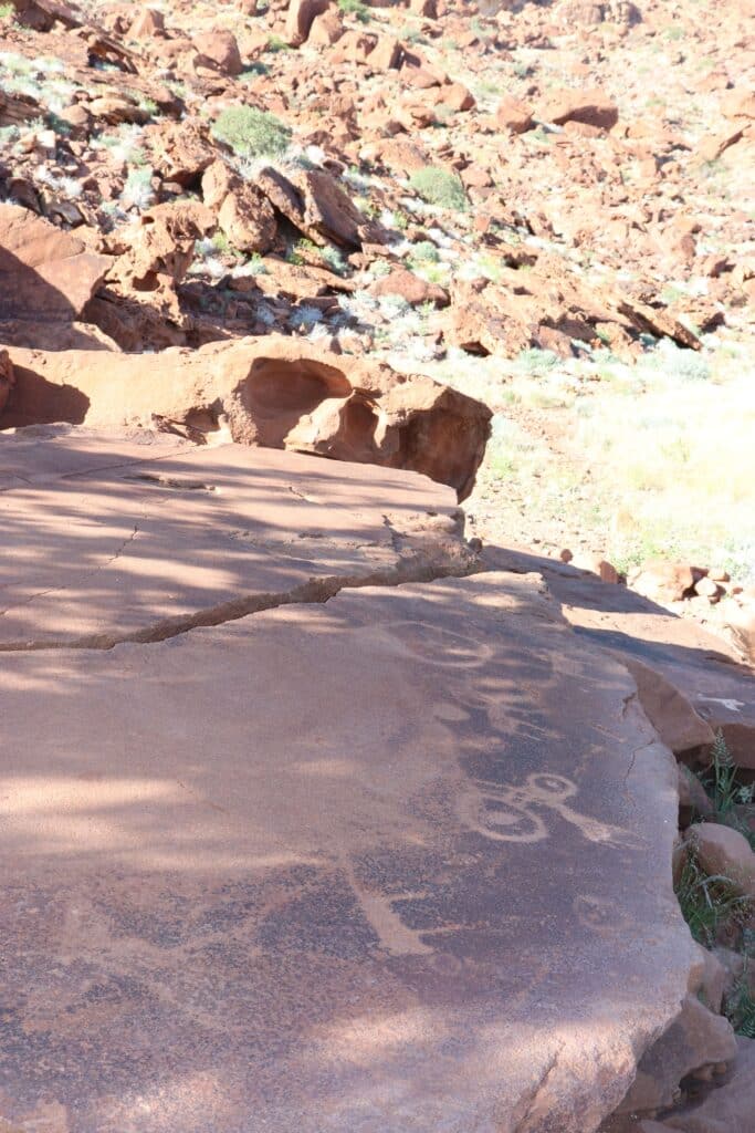 road trip namibie twyfelfontein