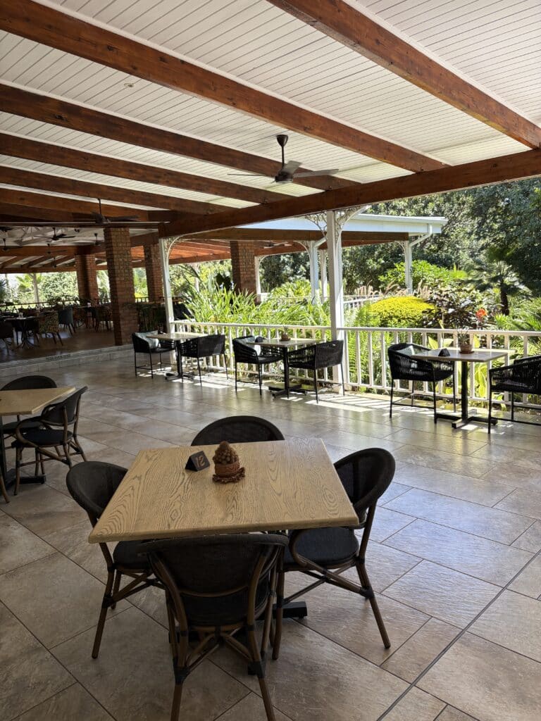 pioneers lodge victoria falls