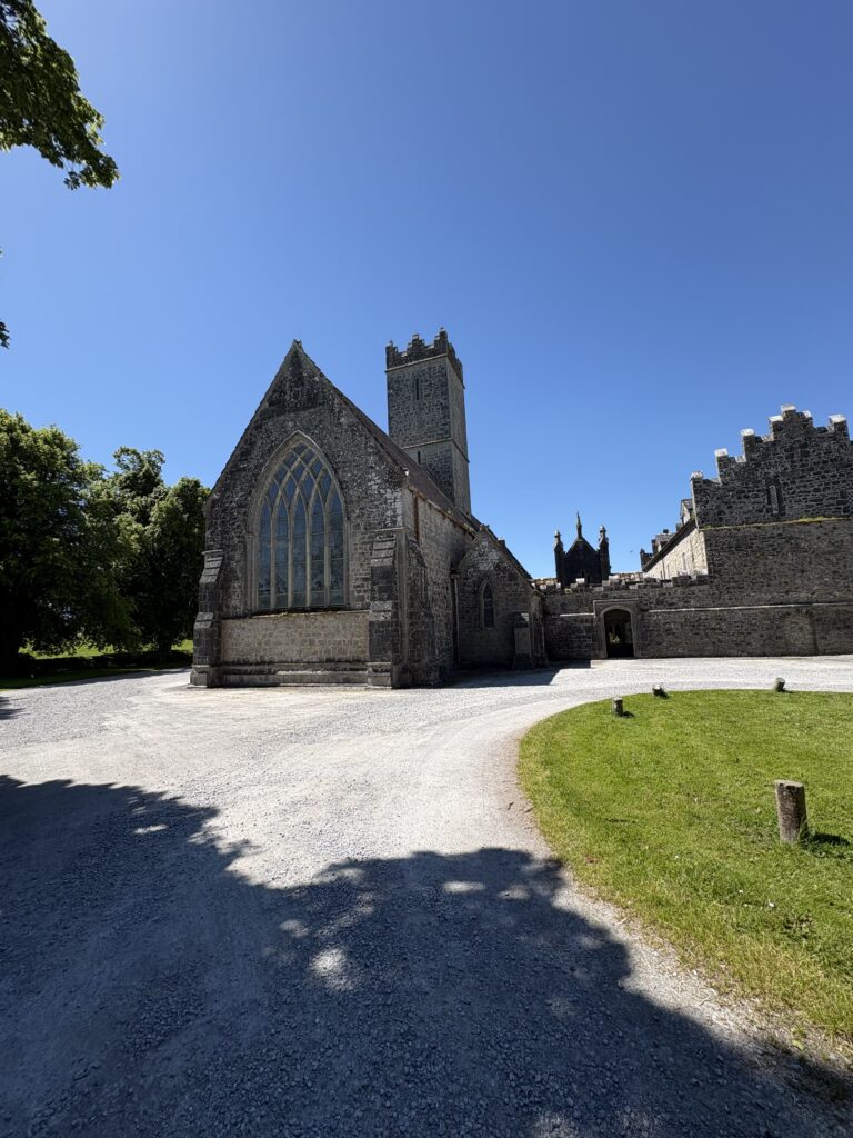 Adare église